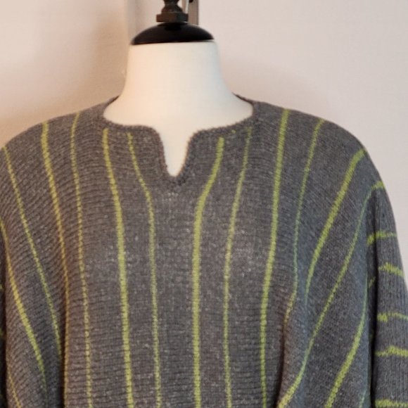 Handmade Knitted Multi-Color Pullover Shrug/Poncho, Size M, NWOT - Picture 6 of 11